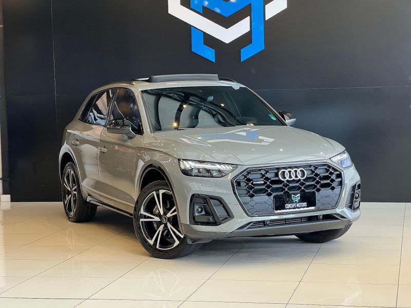 Audi Q5 S-Line Black 2.0 TFSI Quat S-Tronic 2021/2021 CONCEPT MOTORS PASSO FUNDO / Carros no Vale