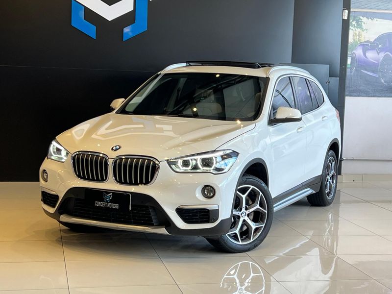 BMW X1 SDRIVE 20i 2.0/2.0 TB Acti.Flex Aut. 2019/2019 CONCEPT MOTORS PASSO FUNDO / Carros no Vale