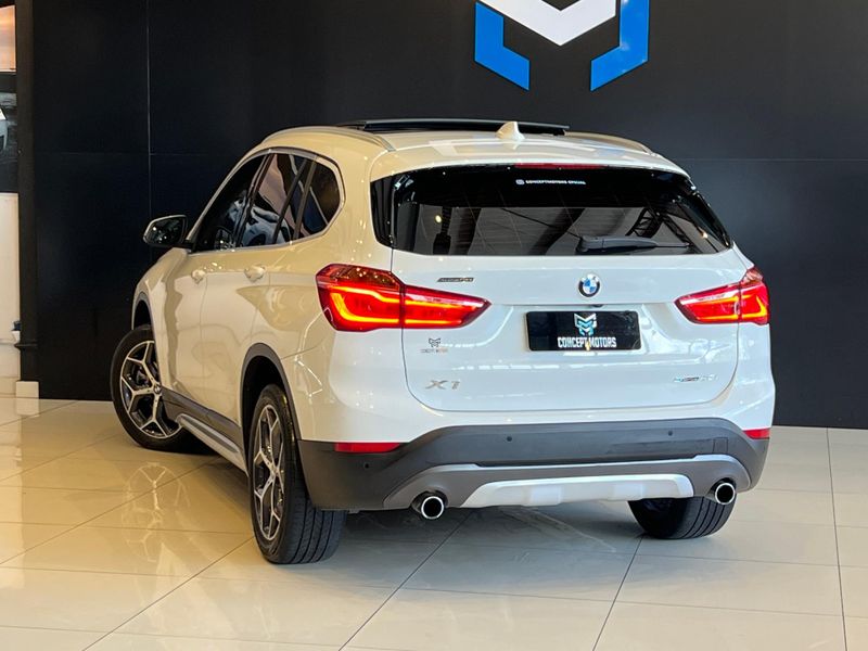 BMW X1 SDRIVE 20i 2.0/2.0 TB Acti.Flex Aut. 2019/2019 CONCEPT MOTORS PASSO FUNDO / Carros no Vale