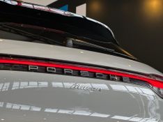 Porsche Macan 2.0 Turbo 2022/2022 CONCEPT MOTORS PASSO FUNDO / Carros no Vale