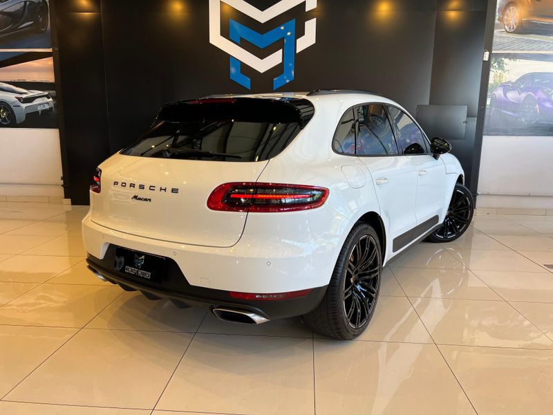 Porsche Macan 2.0 Turbo 2015/2016 CONCEPT MOTORS PASSO FUNDO / Carros no Vale