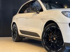 Porsche Macan 2.0 Turbo 2015/2016 CONCEPT MOTORS PASSO FUNDO / Carros no Vale