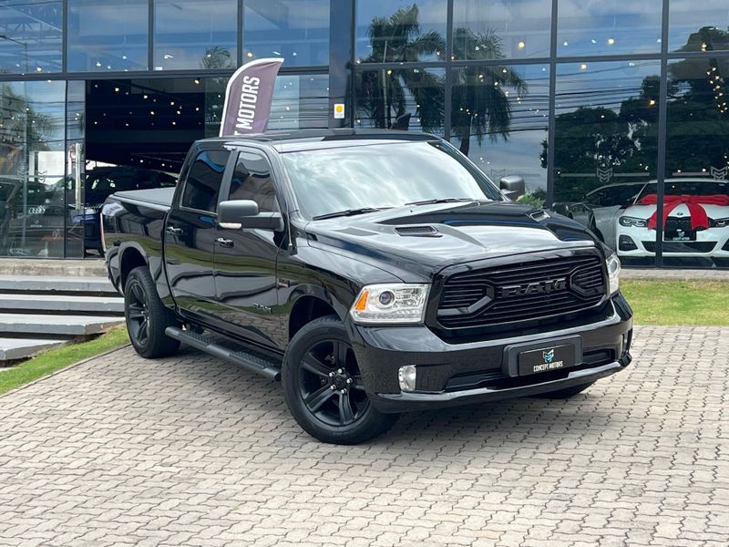 Ram Classic LARAMIE NIGHT ED 5.7 4X4 Aut. 2022/2022 CONCEPT MOTORS PASSO FUNDO / Carros no Vale