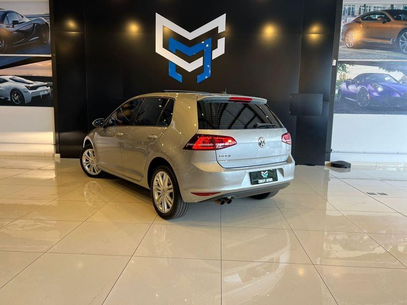 Volkswagen Golf Highline 1.4 TSI 140cv Aut. 2015/2015 CONCEPT MOTORS PASSO FUNDO / Carros no Vale