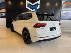 Volkswagen Tiguan Allspac R-Line 350 TSI 2.0 4×4 2019/2019 CONCEPT MOTORS PASSO FUNDO / Carros no Vale