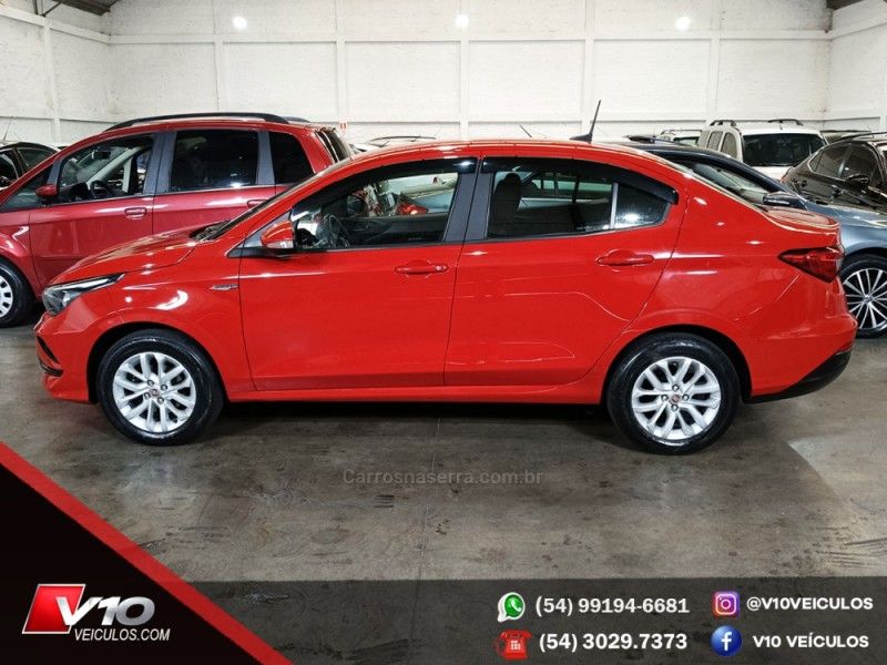 FIAT CRONOS 1.3 DRIVE 8V 2018/2019 V10 VEÍCULOS CAXIAS DO SUL / Carros no Vale