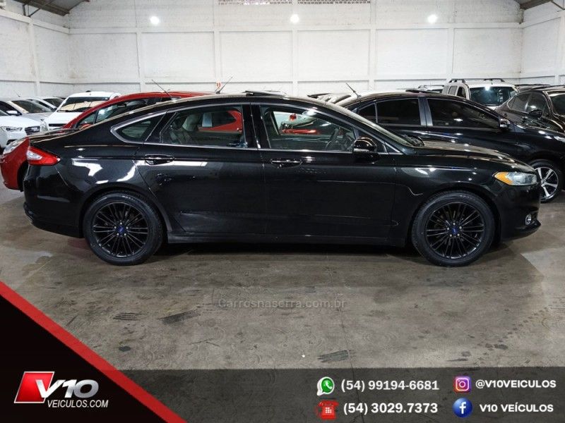 FORD FUSION 2.0 TITANIUM GTDI ECOBOOST FWD 2014/2015 V10 VEÍCULOS CAXIAS DO SUL / Carros no Vale