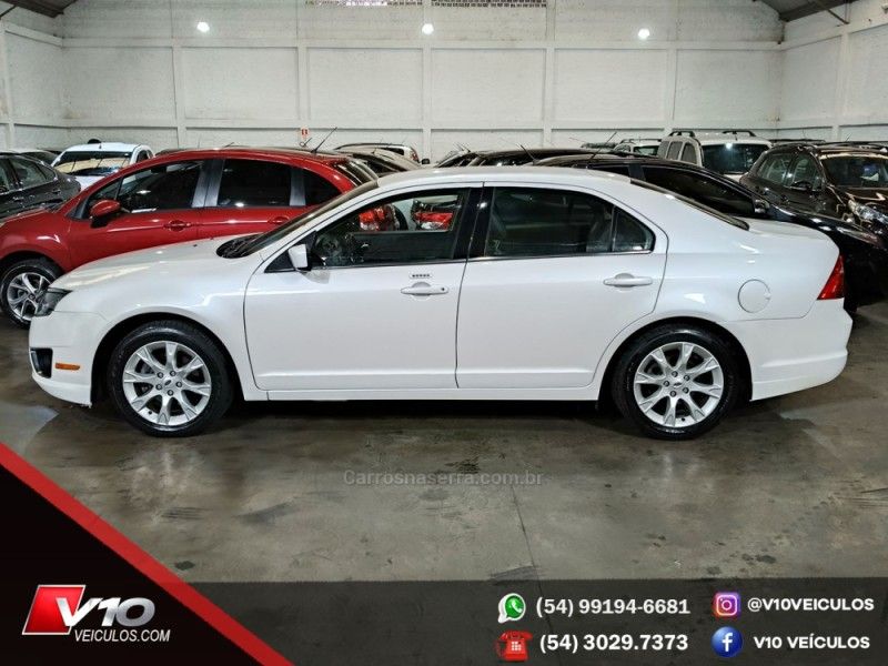 FORD FUSION 3.0 SEL FWD V6 24V 2012/2012 V10 VEÍCULOS CAXIAS DO SUL / Carros no Vale