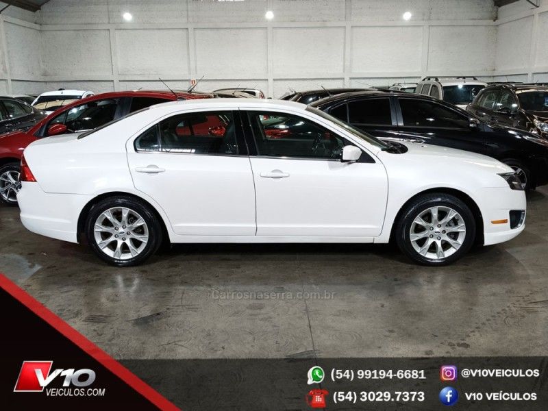 FORD FUSION 3.0 SEL FWD V6 24V 2012/2012 V10 VEÍCULOS CAXIAS DO SUL / Carros no Vale