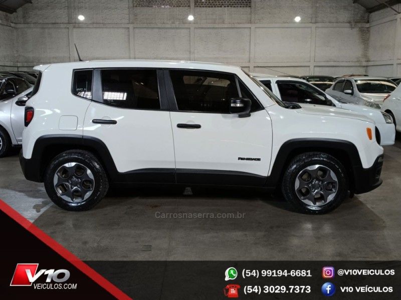 JEEP RENEGADE 1.8 16V 2018/2018 V10 VEÍCULOS CAXIAS DO SUL / Carros no Vale