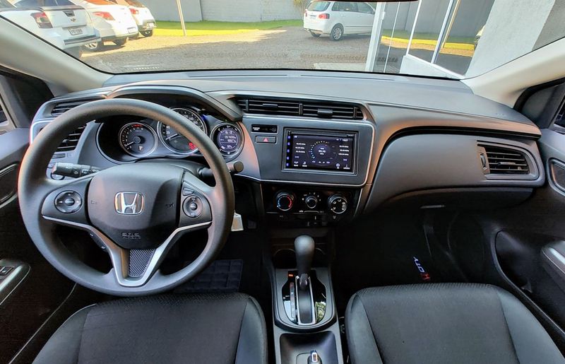 Honda CITY Sedan Personal 1.5 16V 2019/2019 VALE AUTOMÓVEIS LAJEADO / Carros no Vale