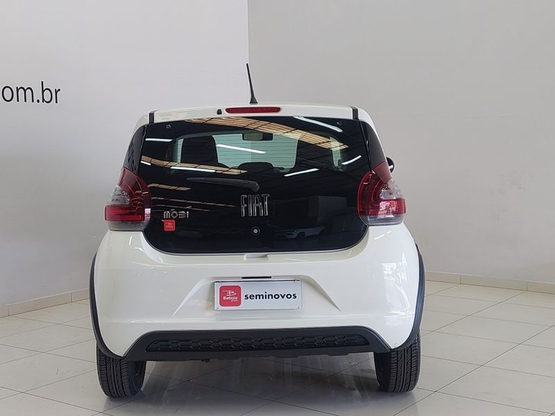 Fiat MOBI 1.0 EVO FLEX LIKE MANUAL 2023/2024 BETIOLO NOVOS E SEMINOVOS LAJEADO / Carros no Vale