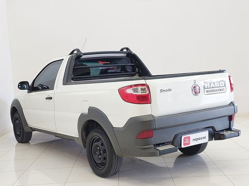 Fiat STRADA 1.4 MPI HARD WORKING CS 8V FLEX 2P MANUAL 2019/2020 BETIOLO NOVOS E SEMINOVOS LAJEADO / Carros no Vale