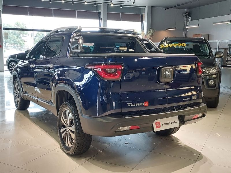 Fiat TORO 1.3 TURBO 270 FLEX VOLCANO AT6 2022/2023 BETIOLO NOVOS E SEMINOVOS LAJEADO / Carros no Vale