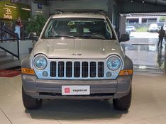 JEEP CHEROKEE 3.7 SPORT 4X4 V6 12V GASOLINA 4P AUTOMÁTICO 2006/2007 BETIOLO NOVOS E SEMINOVOS LAJEADO / Carros no Vale