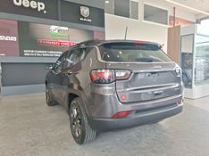 JEEP COMPASS 1.3 T270 TURBO FLEX SPORT AT6 2025/2025 BETIOLO NOVOS E SEMINOVOS LAJEADO / Carros no Vale