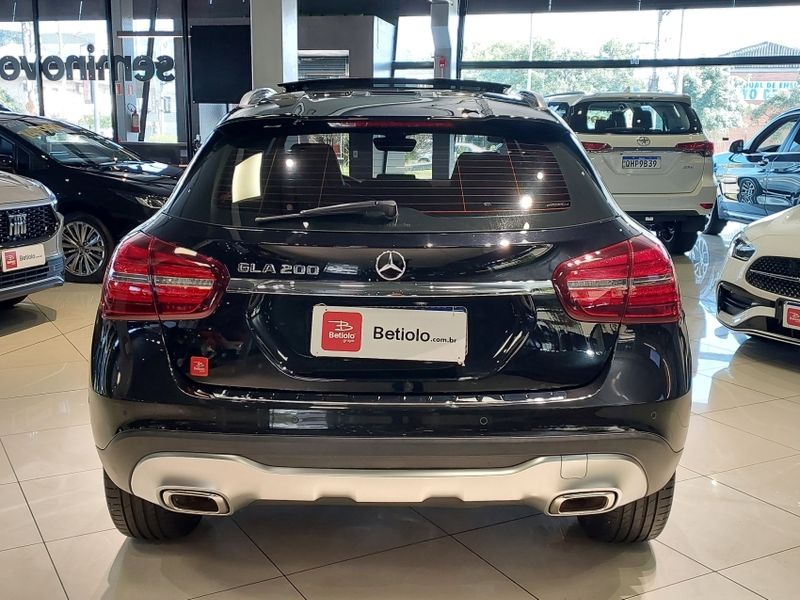 Mercedes-Benz GLA 200 1.6 CGI FLEX ENDURO 7G-DCT 2019/2019 BETIOLO NOVOS E SEMINOVOS LAJEADO / Carros no Vale