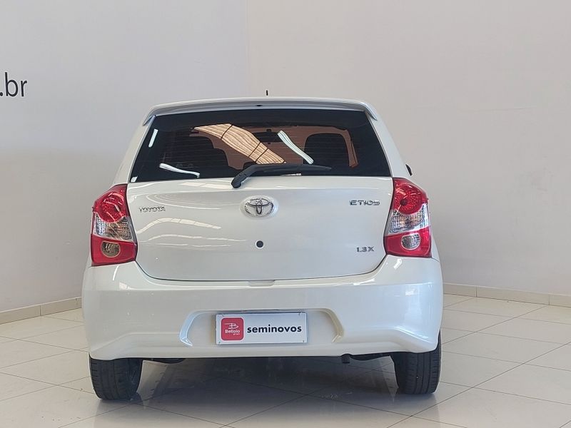 Toyota ETIOS 1.3 X 16V FLEX 4P AUTOMÁTICO 2017/2018 BETIOLO NOVOS E SEMINOVOS LAJEADO / Carros no Vale