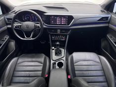 Volkswagen TAOS 1.4 250 TSI TOTAL FLEX HIGHLINE AUTOMÁTICO 2023/2023 BETIOLO NOVOS E SEMINOVOS LAJEADO / Carros no Vale