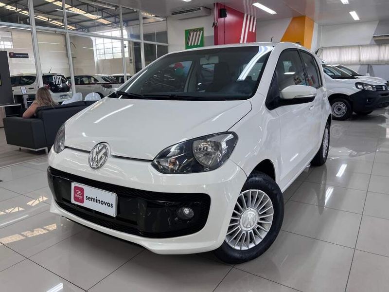 Volkswagen UP 1.0 TSI MOVE UP 12V FLEX 4P MANUAL 2015/2016 BETIOLO NOVOS E SEMINOVOS LAJEADO / Carros no Vale