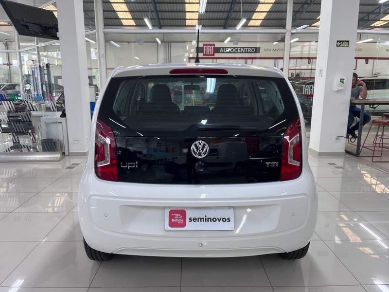 Volkswagen UP 1.0 TSI MOVE UP 12V FLEX 4P MANUAL 2015/2016 BETIOLO NOVOS E SEMINOVOS LAJEADO / Carros no Vale