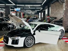 Audi R8 5.2 FSI COUPE PLUS QUATTRO V10 40V GASOLINA 2P S TRONIC 2017/2018 CASTELLAN E TOMAZONI MOTORS CAXIAS DO SUL / Carros no Vale