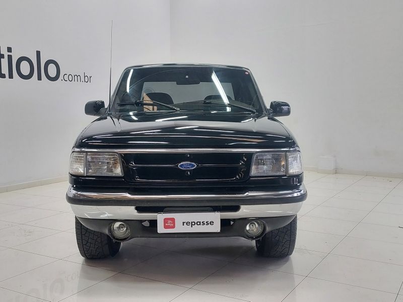 Ford RANGER 4.0 STX 4X2 CE V6 12V GASOLINA 2P MANUAL 1996/1996 BETIOLO NOVOS E SEMINOVOS LAJEADO / Carros no Vale