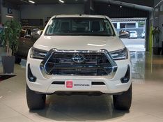 Toyota HILUX 2.8 D-4D TURBO DIESEL CD SRX 4X4 AUTOMÁTICO 2023/2024 BETIOLO NOVOS E SEMINOVOS LAJEADO / Carros no Vale