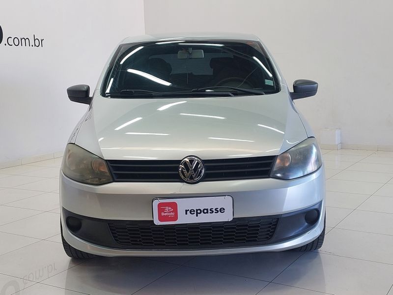 Volkswagen FOX 1.0 MI 8V FLEX 2P MANUAL 2010/2011 BETIOLO NOVOS E SEMINOVOS LAJEADO / Carros no Vale