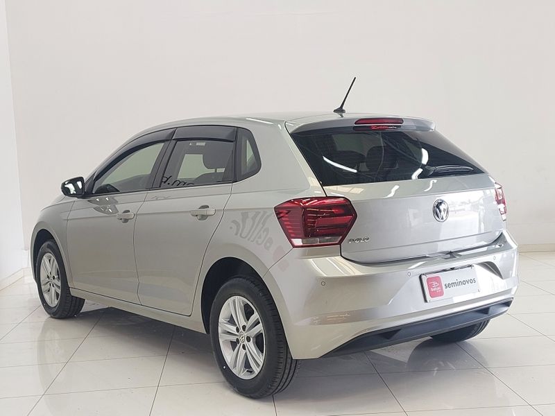 Volkswagen POLO 1.0 MPI TOTAL FLEX MANUAL 2019/2020 BETIOLO NOVOS E SEMINOVOS LAJEADO / Carros no Vale