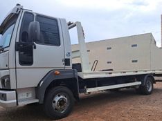 Ford Cargo 816 Plataforma 2015/2015 CAMINHÕES & CAMIONETAS PASSO FUNDO / Carros no Vale