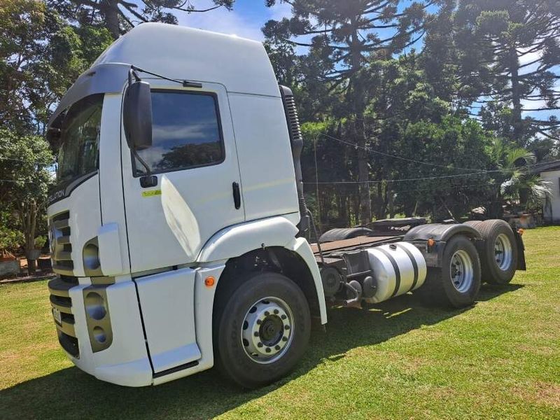 Volkswagen 25370 25-370 E Constel 6×2 Tractor 2p 2011/2011 CAMINHÕES & CAMIONETAS PASSO FUNDO / Carros no Vale