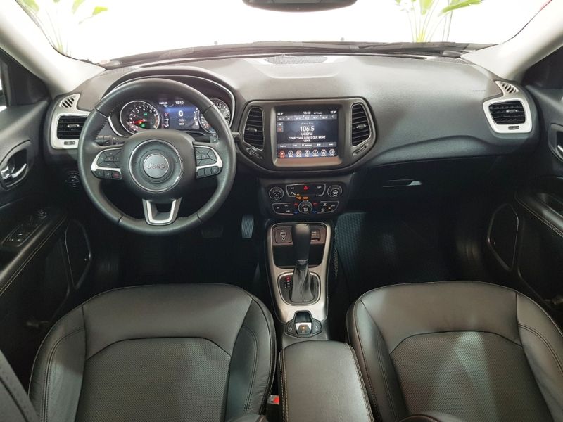 JEEP COMPASS 2.0 16V FLEX LONGITUDE AUTOMÁTICO 2019/2019 ADVANT AUTOMÓVEIS CAXIAS DO SUL / Carros no Vale