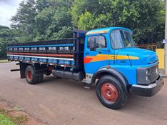 Mercedes-Benz 1113 MB 1113 4×2 Graneleiro 1972/1972 CAMINHÕES & CAMIONETAS PASSO FUNDO / Carros no Vale