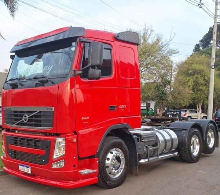 Volvo FH 420 FH-420 6×2 (E5) + Facchini 2017 2013/2013 CAMINHÕES & CAMIONETAS PASSO FUNDO / Carros no Vale