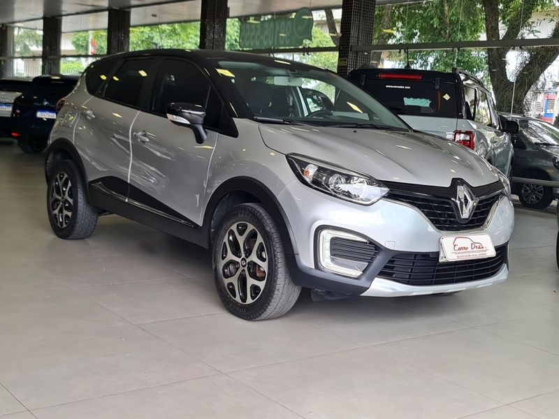 Renault CAPTUR 1.6 16V SCE FLEX ZEN MANUAL 2017/2018 CARRO DEZ NOVO HAMBURGO / Carros no Vale