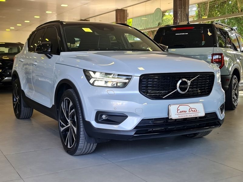 Volvo XC40 1.5 T5 RECHARGE R-DESIGN GEARTRONIC 2020/2021 CARRO DEZ NOVO HAMBURGO / Carros no Vale