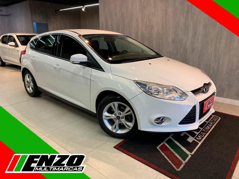 Ford Focus / S AT 1.6 H 2014/2014 ENZO MULTIMARCAS CAXIAS DO SUL / Carros no Vale