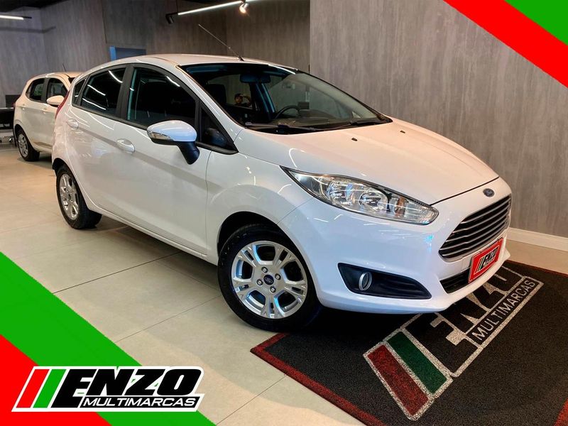 Ford New Fiesta Hatch / HA 1.5L SE 2014/2015 ENZO MULTIMARCAS CAXIAS DO SUL / Carros no Vale