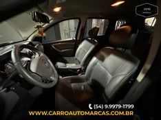 Renault DUSTER 2.0 DYNAMIQUE 4X4 16V FLEX 4P MANUAL 2013/2014 CARRO AUTOMARCAS CAXIAS DO SUL / Carros no Vale