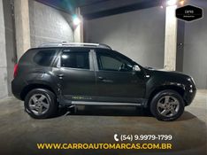 Renault DUSTER 2.0 DYNAMIQUE 4X4 16V FLEX 4P MANUAL 2013/2014 CARRO AUTOMARCAS CAXIAS DO SUL / Carros no Vale