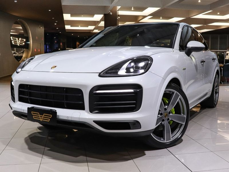 Porsche CAYENNE 3.0 V6 E-HYBRID COUPÉ AWD 2021/2022 VIA BELLA VEÍCULOS ESPECIAIS CAXIAS DO SUL / Carros no Vale