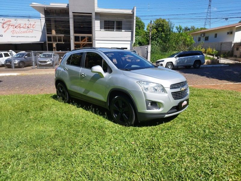 Chevrolet TRACKER LTZ 1.8 2014 GRASSI VEÍCULOS LAJEADO / Carros no Vale