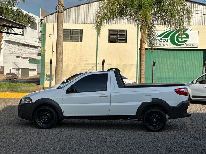 Fiat STRADA C.ESTENDIDA HARD WORKING 1.4 16V 2017 NEUMANN VEÍCULOS ARROIO DO MEIO / Carros no Vale