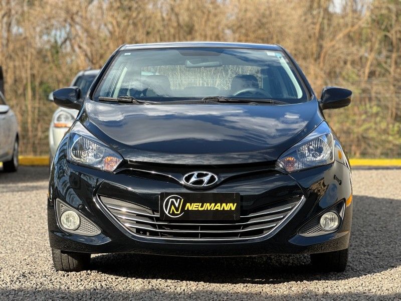 Hyundai HB20S COMFORT 1.6 16V 2015 NEUMANN VEÍCULOS ARROIO DO MEIO / Carros no Vale