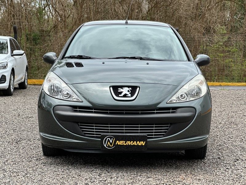 Peugeot 207 XR 1.4 16V 2011 NEUMANN VEÍCULOS ARROIO DO MEIO / Carros no Vale