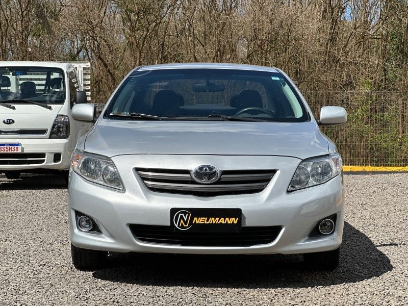 Toyota COROLLA XLi 1.8 16V 2011 NEUMANN VEÍCULOS ARROIO DO MEIO / Carros no Vale