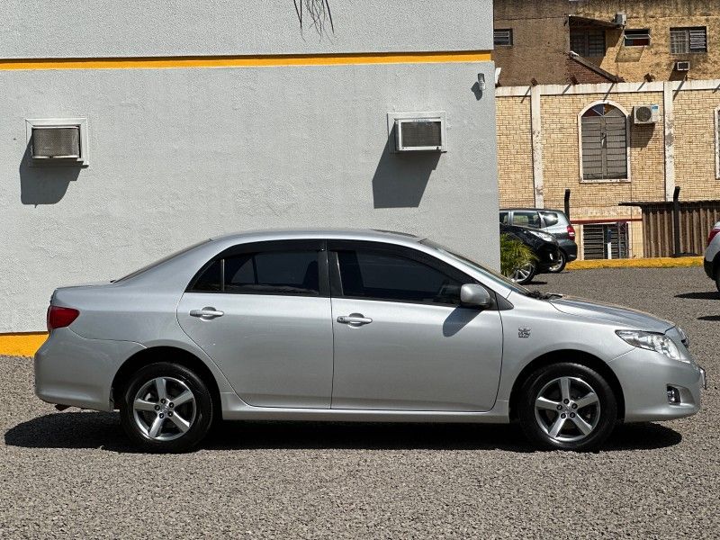 Toyota COROLLA XLi 1.8 16V 2011 NEUMANN VEÍCULOS ARROIO DO MEIO / Carros no Vale