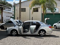 Toyota COROLLA XLi 1.8 16V 2011 NEUMANN VEÍCULOS ARROIO DO MEIO / Carros no Vale