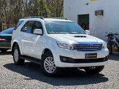 Toyota HILUX SW4 3.0 TB 16V 2015 NEUMANN VEÍCULOS ARROIO DO MEIO / Carros no Vale